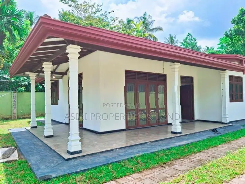 Brand new 3 Bedrooms House for sale in Piliyandala Kahathuduwa