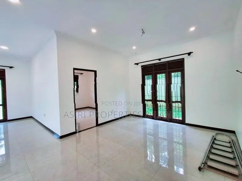 Brand new 3 Bedrooms House for sale in Piliyandala Kahathuduwa