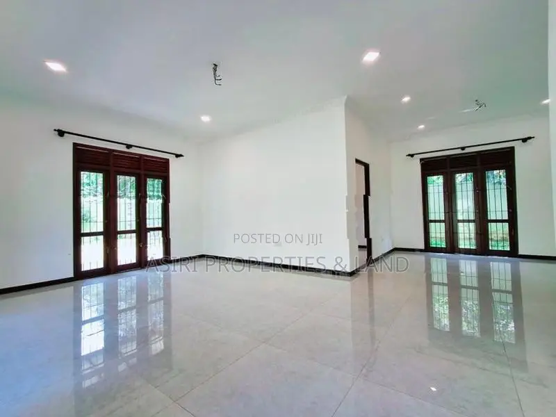 Brand new 3 Bedrooms House for sale in Piliyandala Kahathuduwa