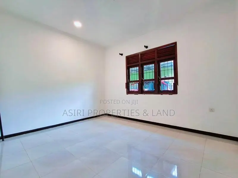 Brand new 3 Bedrooms House for sale in Piliyandala Kahathuduwa