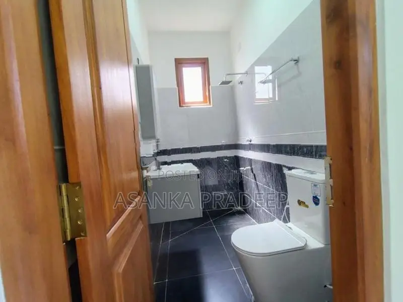 Brand New Single two storey house for sale inn Mattegoda(ik1