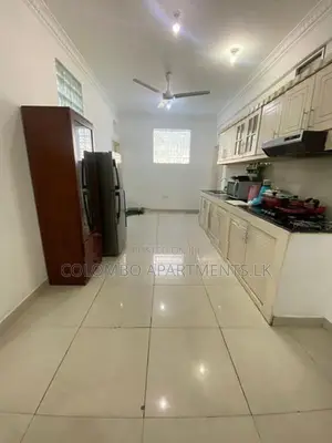 Colombo 05 3BHK Apartment for Short-Term Rental. (CSMP201)