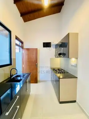 Beautiful Modern House for Sale in Athurugiriya