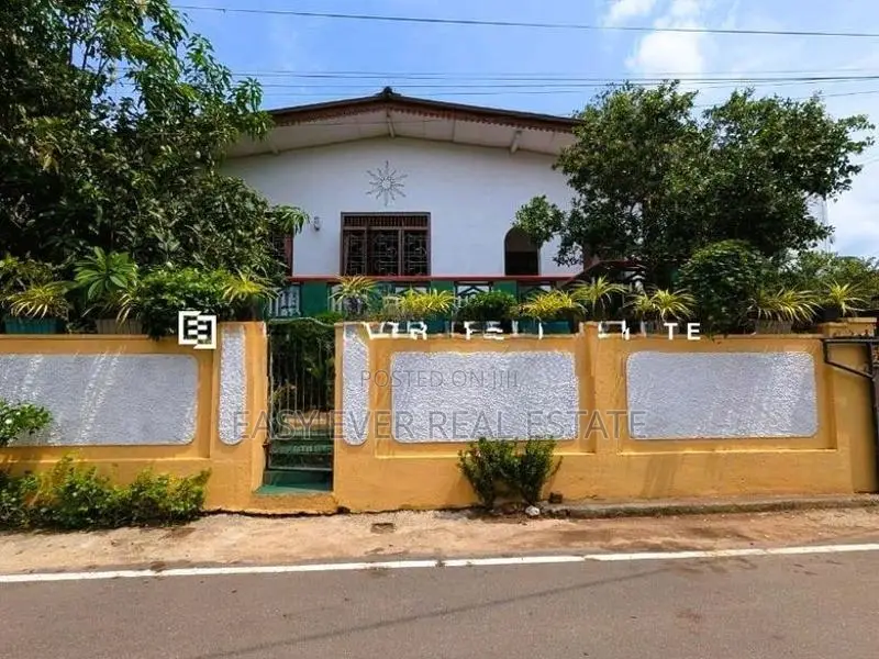 කඩවත – රාගම වයාපාරික ඉඩම සහිත අංගසම්පූර්ණ නිවසක්