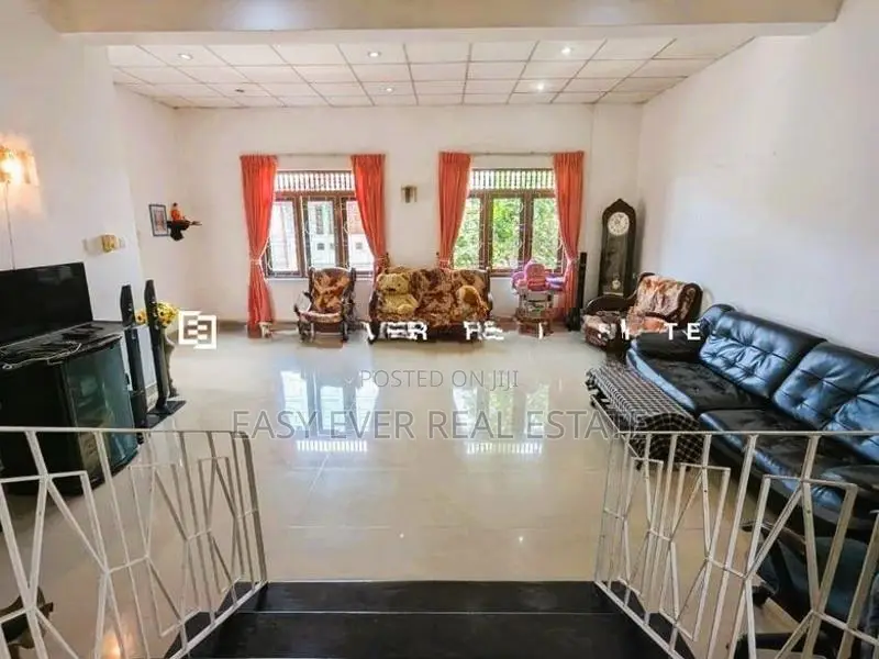 කඩවත – රාගම වයාපාරික ඉඩම සහිත අංගසම්පූර්ණ නිවසක්