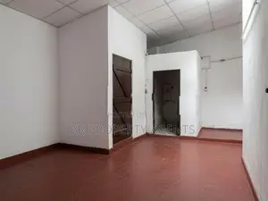 Single Story Commercial Property for Sale in Colombo 15