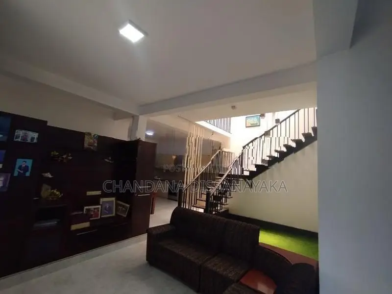 03 Storey House For Rent With Furniture At Pannipitiya