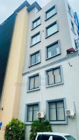 Commercial office building for rent in Colombo 4