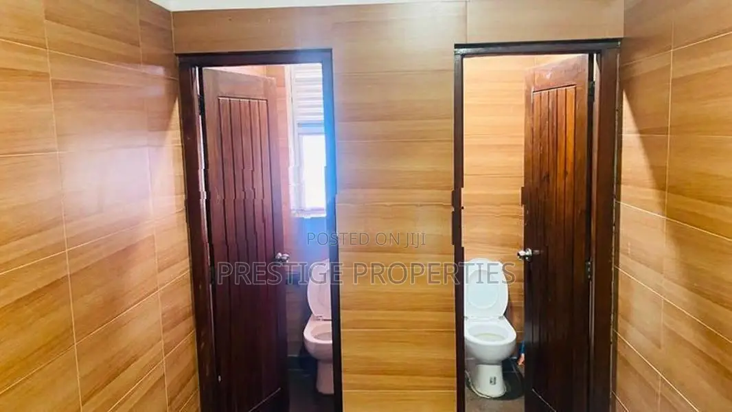 Commercial office building for rent in Colombo 4