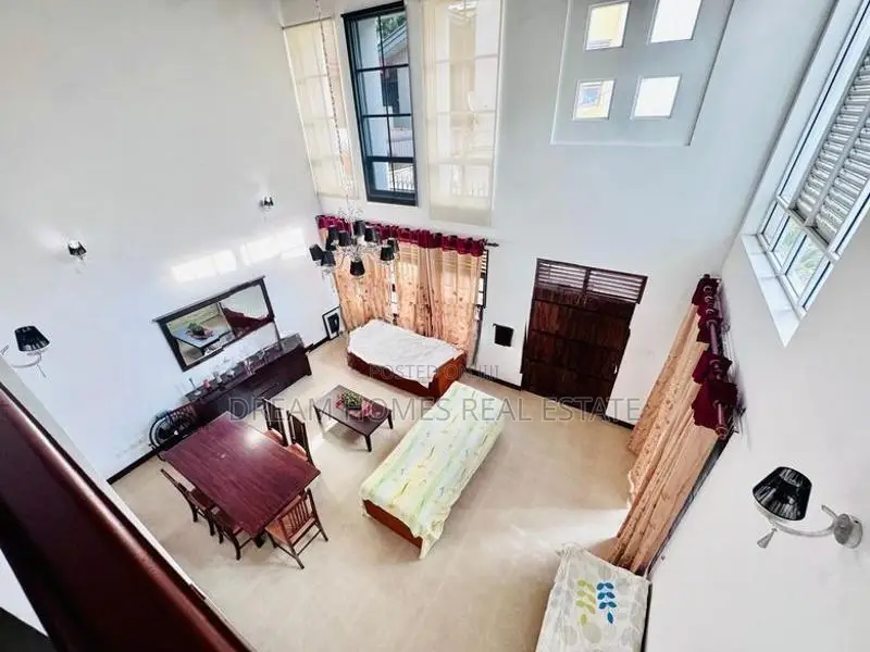 3-Storey House with 2 Units for Sale – Papiliyana