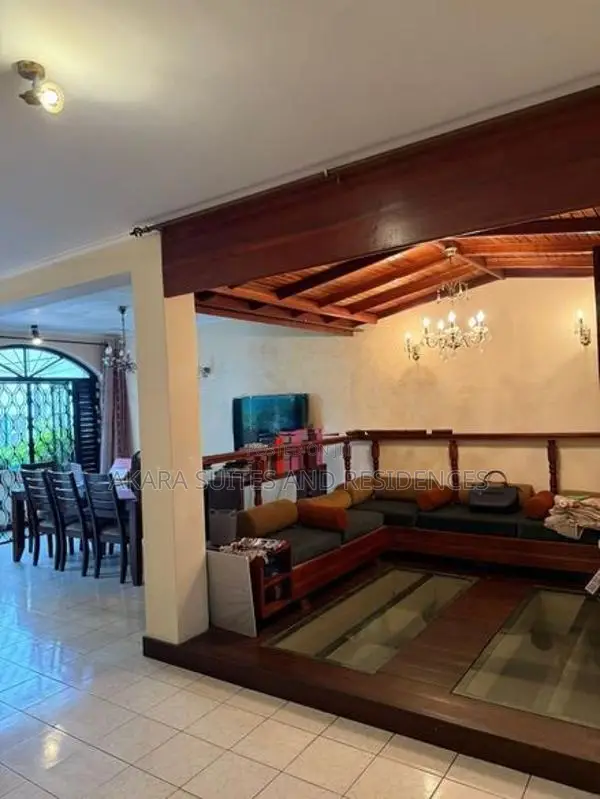 Colombo 06 - Semi-Furnished House for Sale HL42961