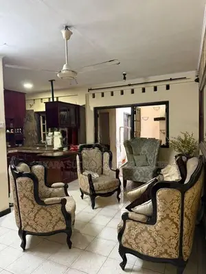 Colombo 06 - Semi-Furnished House for Sale HL42961