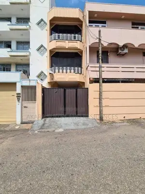 Colombo 04 - House for Sale HL19073