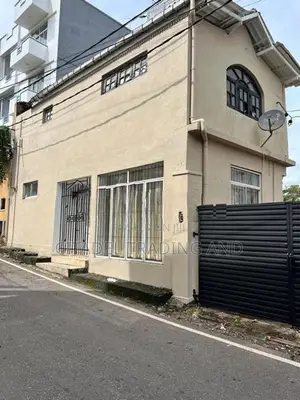 House With a Land For sale In Mount Lavinia - CL750