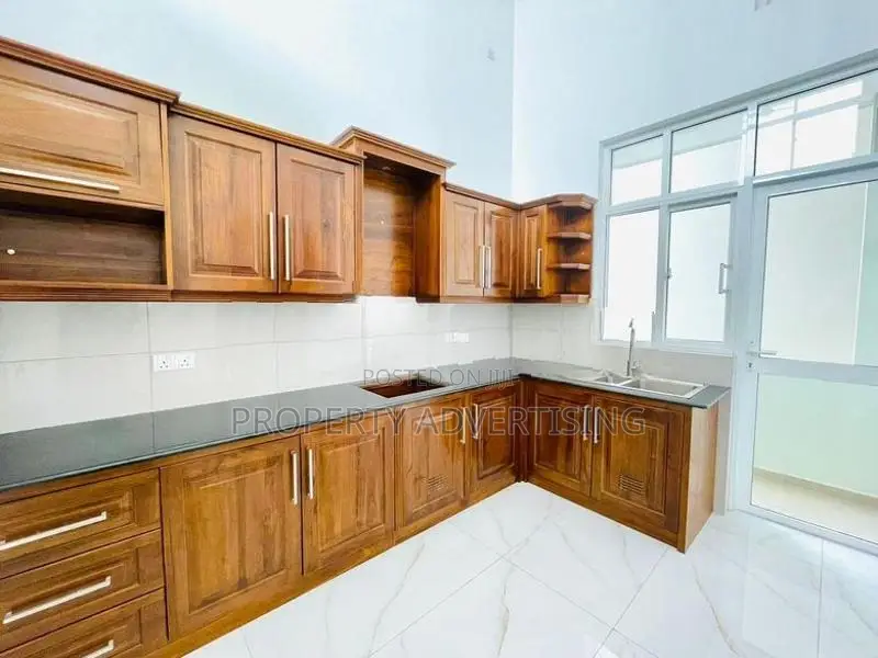 Wellawatta Duplex Apartment For Sale**