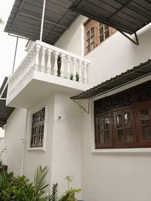 Spacious 5-Bedroom House for Sale – Kottawa