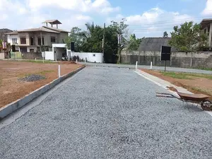 Super Luxury Land for Sale in Maththegoda Kirigampamunuwa