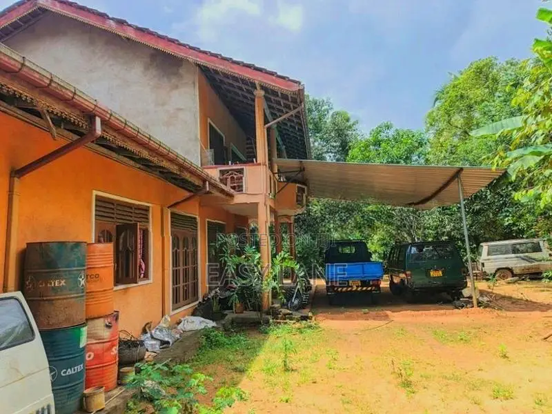 House for sale in Kegalla