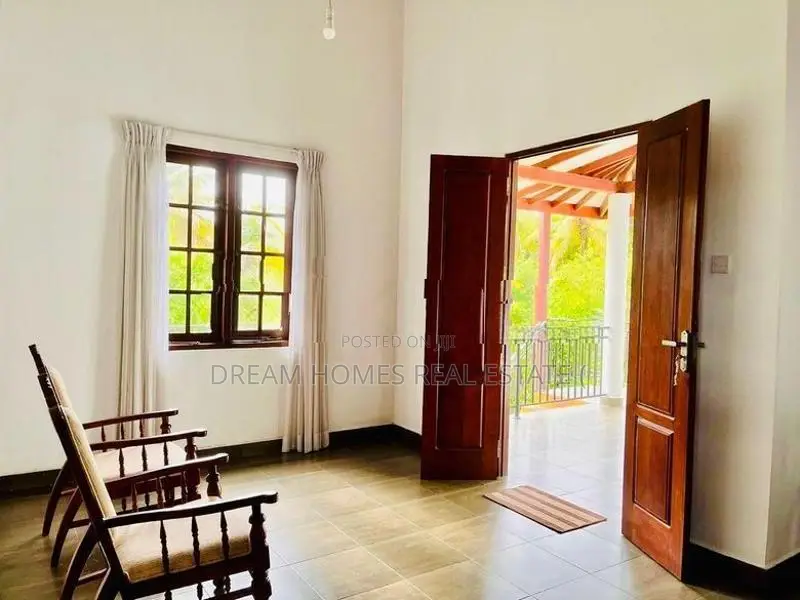 Fully Furnished 3-Bedroom Apartment for Rent Kottawa