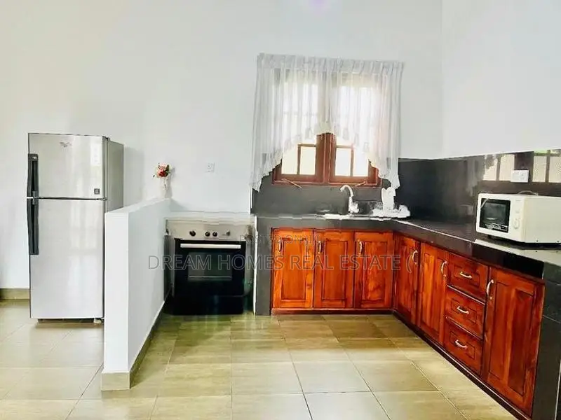 Fully Furnished 3-Bedroom Apartment for Rent Kottawa