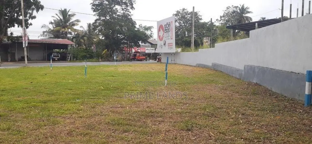 Land ඉබ්බාගමුවෙන් ව්‍යාපාරික බිම් කොටස්