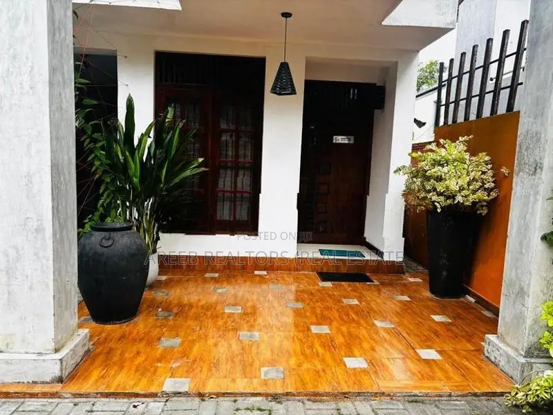 3 Bedroom Apartment for Rent in Nugegoda