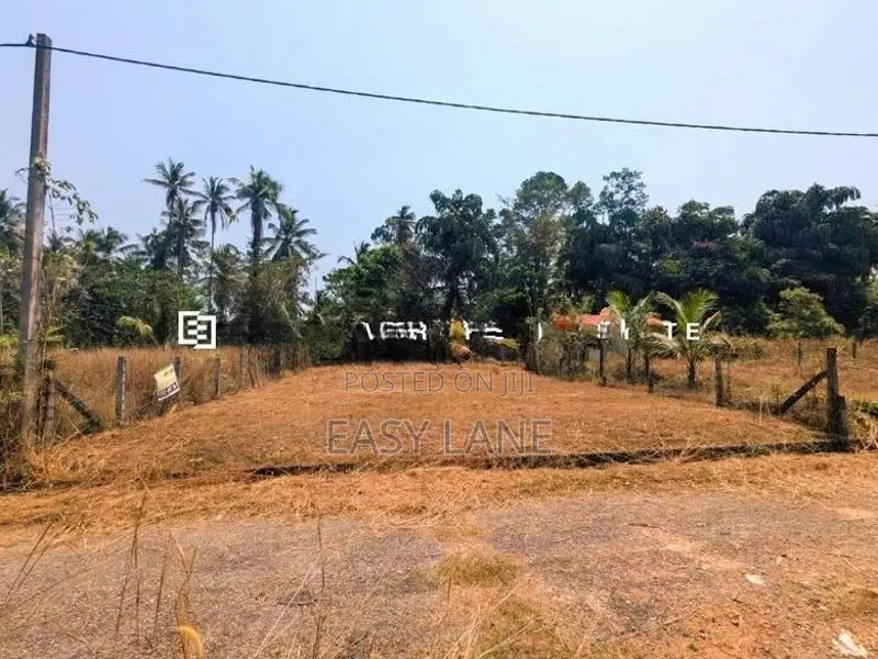 Land for sale in Mirigama