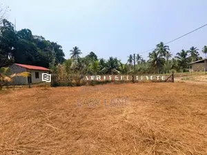 Land for sale in Mirigama