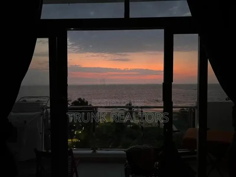 Blue Ocean, Mount Lavinia 02BR Apartment For Sale (NK11726)