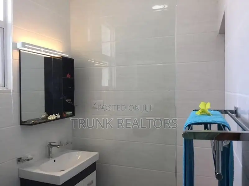 Blue Ocean, Mount Lavinia 02BR Apartment For Sale (NK11726)