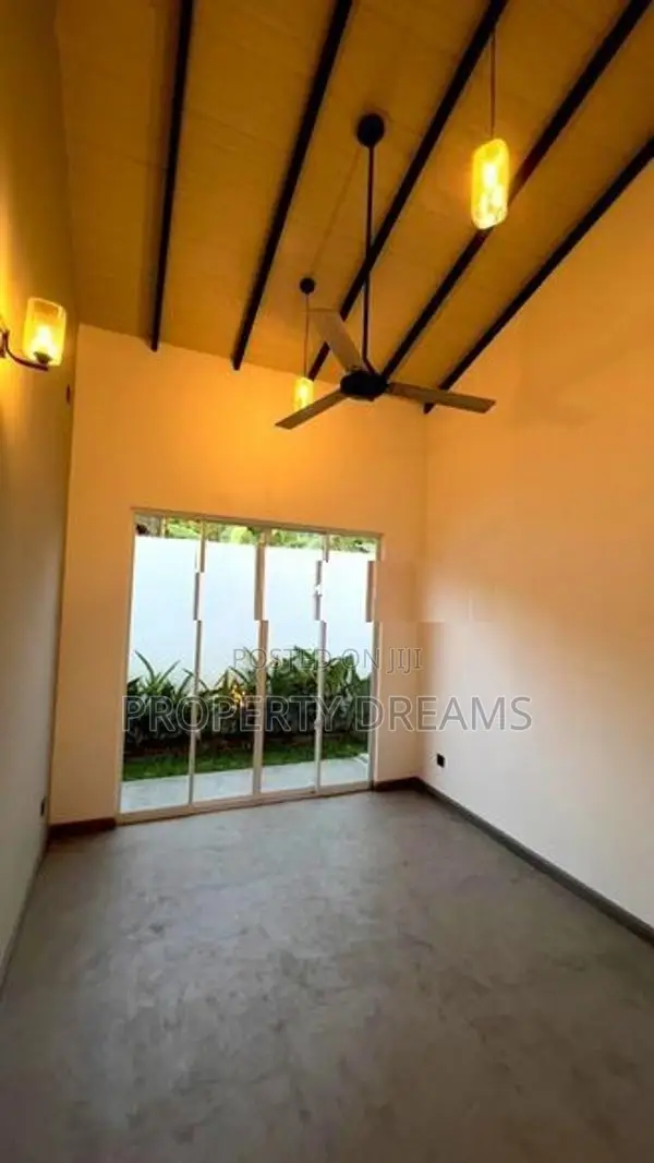 2BR House for Sale Near to Main Road Athurugiriya
