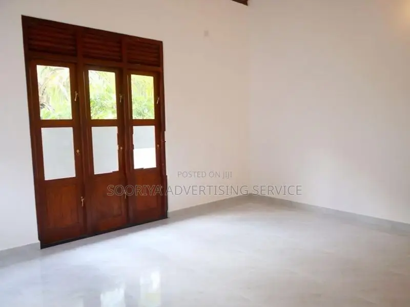 Brand-New House for Sale in Watareka - Padukka