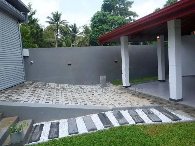 Brand-New House for Sale in Watareka - Padukka