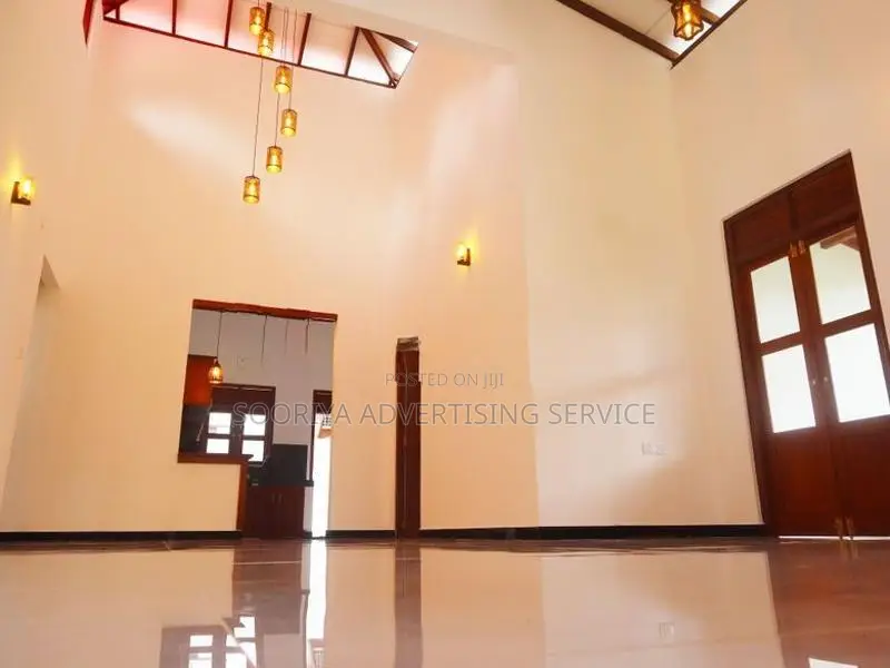 Brand-New House for Sale in Watareka - Padukka