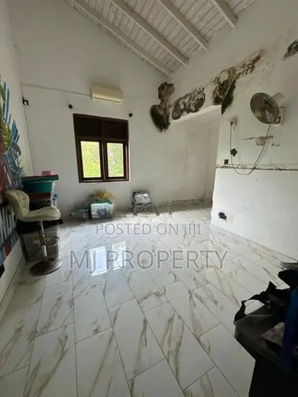 TS-1195 Highly Valuable Two Storey House Sale in Thalawathugoda