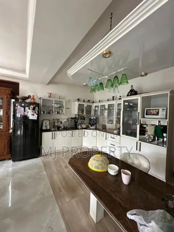 TS-1195 Highly Valuable Two Storey House Sale in Thalawathugoda
