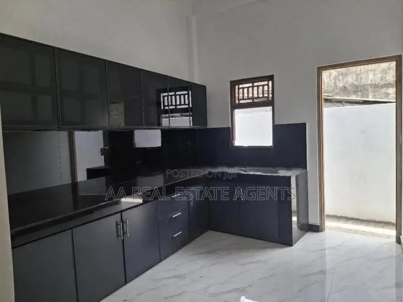 Brand New House with Slab for Sale in Wellampitiya