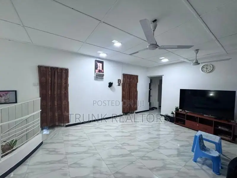 Mount Lavinia 05BR House For Sale (NK11728)