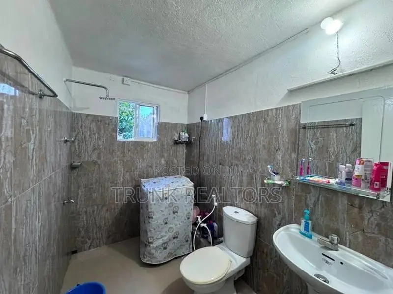 Mount Lavinia 05BR House For Sale (NK11728)