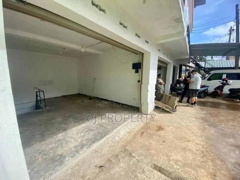 ( GC-1172) Valuable Commercial Shop Space Rent in Meegoda