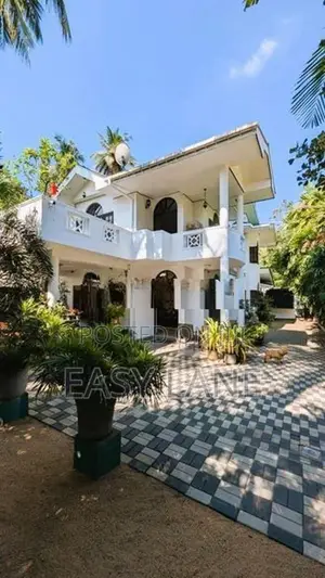 කඩුවෙල නගරයෙන් Luxury දෙමහල් නිවසක්