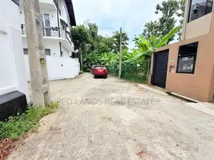 (SL1573) 24 Perch Land for Sale in Rajamalwatta Battaramulla