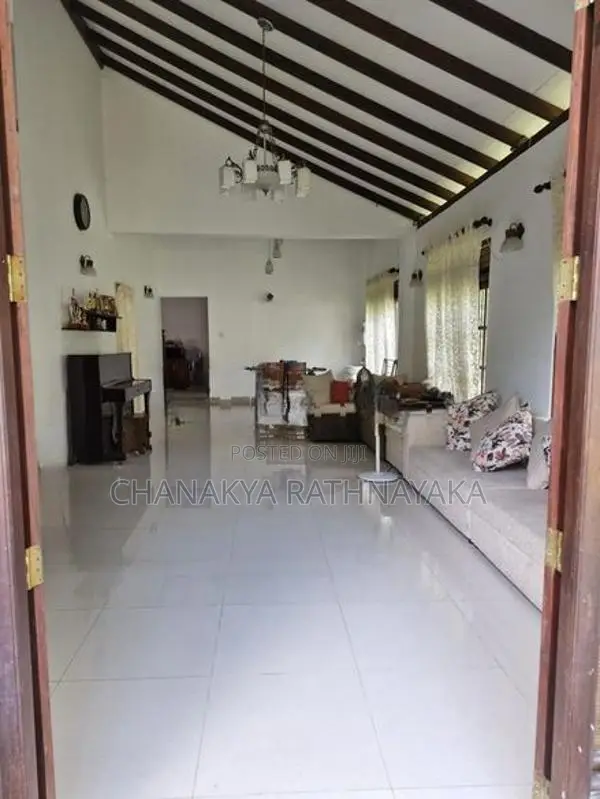 5 Bedroom 2 Story House for Rent Kelaniya