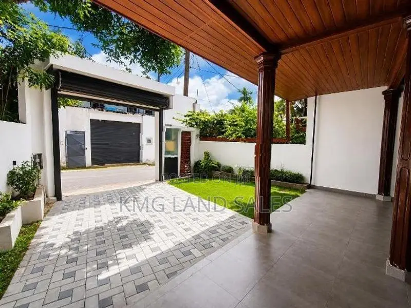 2 Storey House for Sale in Piliyandala