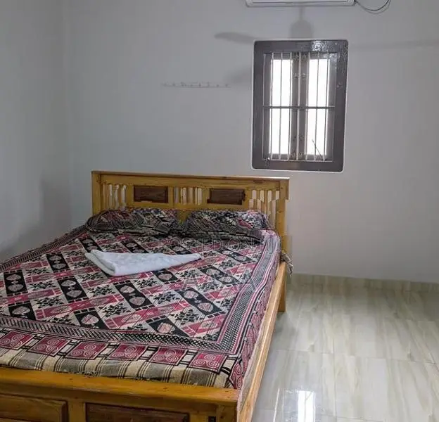 Seasonal Room for Rent Jaffna