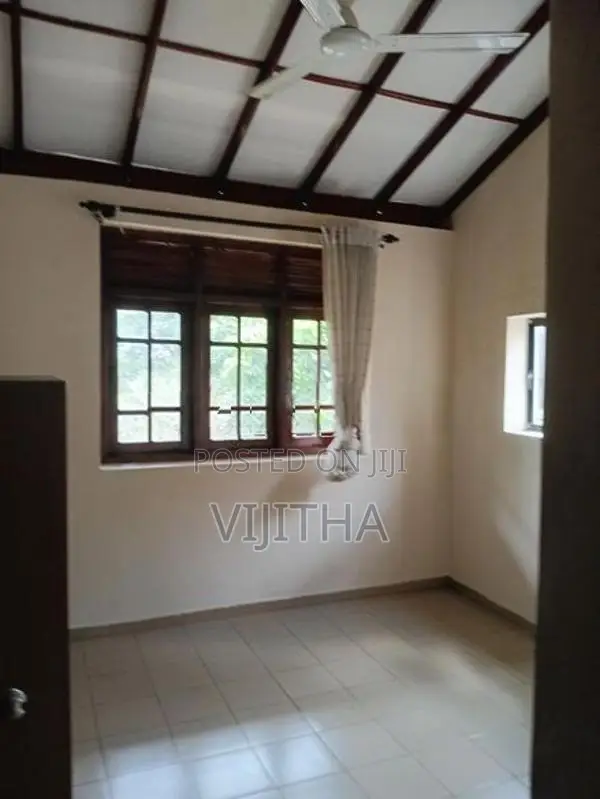 Up Stair Unit for Rent Madiwalla