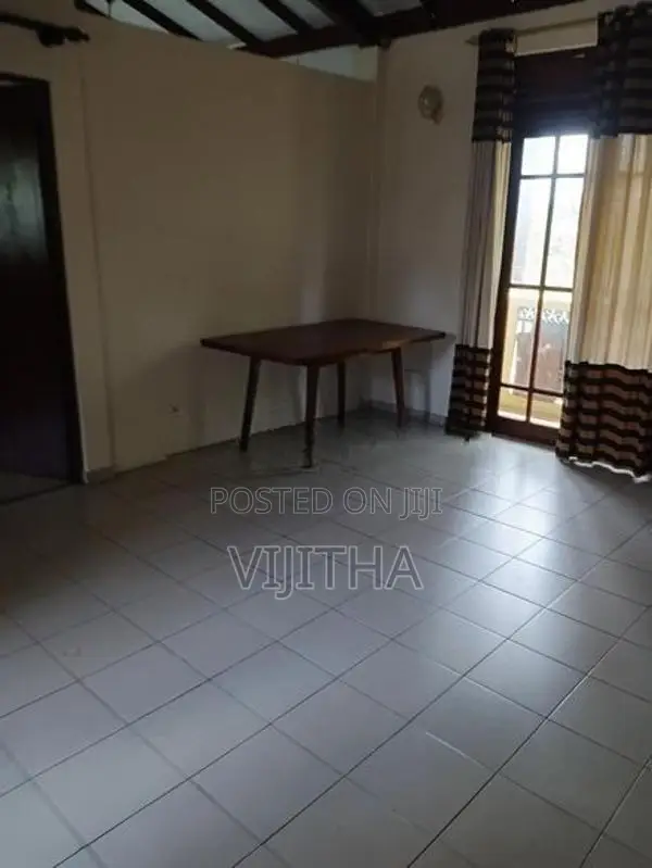 Up Stair Unit for Rent Madiwalla