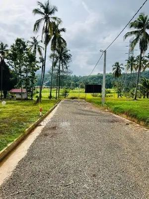 මීරිගම සුන්දර වෙල් යායකට මුහුණලා ඉඩමක්