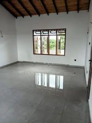 Boralesgamuwa - Unfurnished House for Sale HL49142
