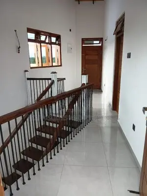 Boralesgamuwa - Unfurnished House for Sale HL49142
